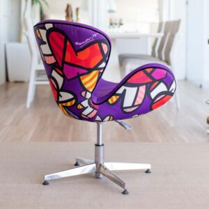 Poltrona Swan Roxa | Romero Britto [Última peça]